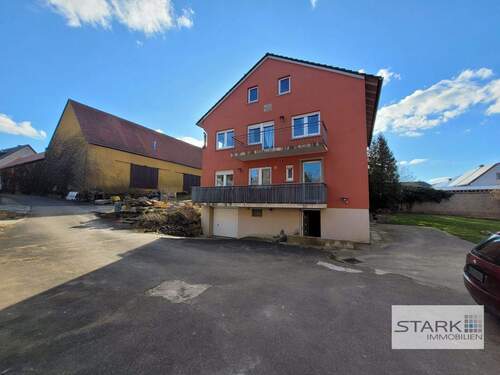 Aussenansicht(4).jpg - Für die große Familie oder zum Generationenwohnen! Ruhe genießen in Riedenheim!