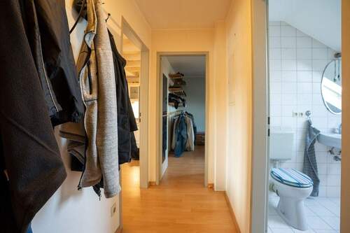 Flur - 2 Zimmer Etagenwohnung in Düren