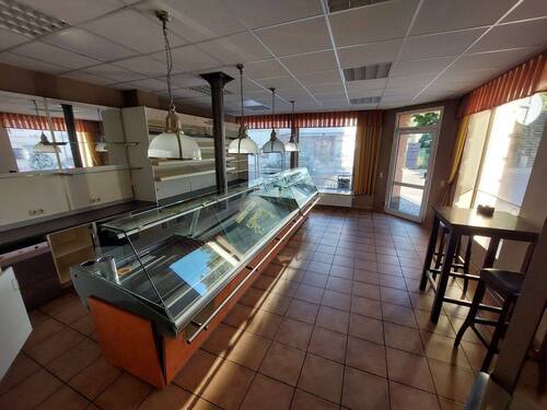 der Verkaufsbereich - 4 Zimmer Gewerbeobjekt (Büro, Produktion, Verkauf) in Roßwein