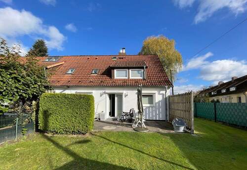 Rückansicht - 4 Zimmer Reihenendhaus in Hamburg