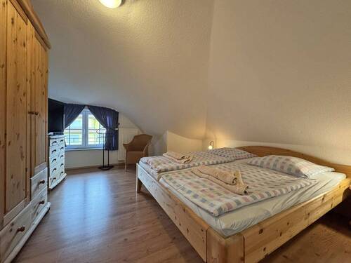 Schlafzimmer 2 im Dachgeschoss - 
