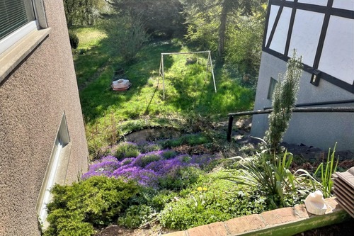 Von Terrasse in Garten - 