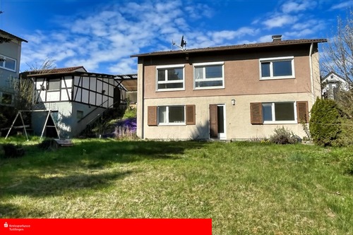 Rückansicht Garage/Wohnhaus - 4 Zimmer Einfamilienhaus in Trossingen