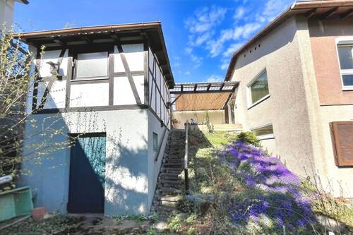 Rückansicht Garage unterkellert - 