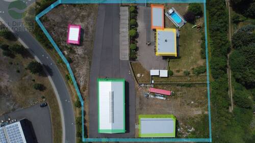 Details: Gelb Verwaltungsgebäude Grün Lagerhalle H - 5 Zimmer Mehrfamilienhaus, Wohnhaus zur Miete in Zella-Mehlis