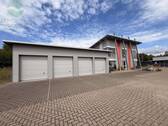 3 Garagen mietbar - Mehrfamilienhaus, Wohnhaus mit 185,00 m² in Zella-Mehlis zur Miete