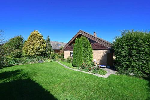 Gartenansicht - 7 Zimmer Einfamilienhaus in Sindelfingen