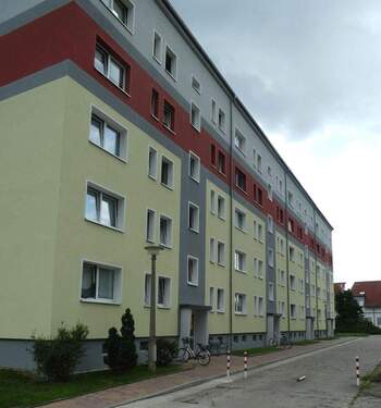 Hausansicht - 2 Zimmer Etagenwohnung zur Miete in Bad Düben