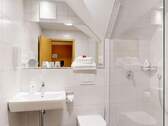 Duschbad im 1. Dachgeschoss - 