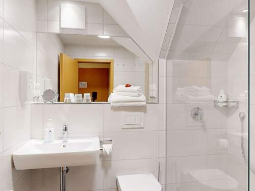 Duschbad im 1. Dachgeschoss - 