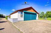 100 m² Garage plus 70m² Dachboden - 