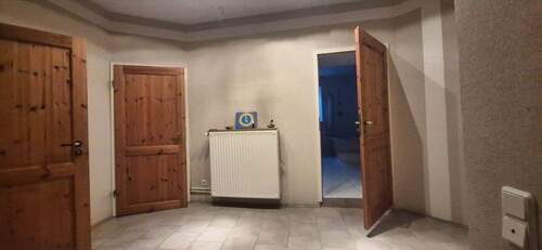 Eingangsbereich - 5 Zimmer Reihenmittelhaus zum Kaufen in Querfurt