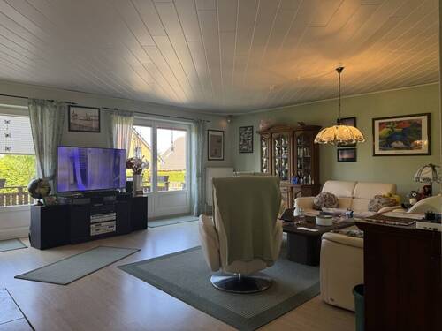 Wohnzimmer - Mehrfamilienhaus, Wohnhaus mit 294,30 m&sup2; in Giekau zum Kaufen