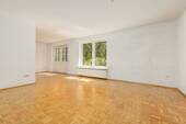 Zimmer II - Bungalow mit 362,00 m&sup2; in Kelkheim (Taunus) zum Kaufen