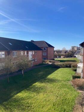 Sicht vom Balkon - Etagenwohnung mit 72,00 m² in Husum zum Kaufen