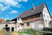 Wohnhaus - Gartenansicht - 8 Zimmer Einfamilienhaus zum Kaufen in Grabfeld
