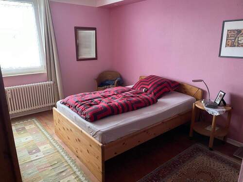 Schlafzimmer - Etagenwohnung mit 81,00 m&sup2; in Duisburg zum Kaufen