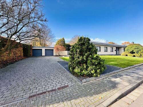 mit Garagenzufahrt - 5 Zimmer Einfamilienhaus in Heinsberg