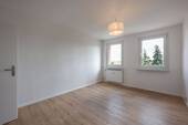 Wohnung_Kaufen_Brandenburg_Schorfheide_Schlafzimme - 3 Zimmer Etagenwohnung in Schorfheide