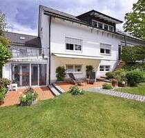 Wohnen mit Weitblick - großzügiges Anwesen mit bis zu drei Wohneinheiten - Landshut Achdorf