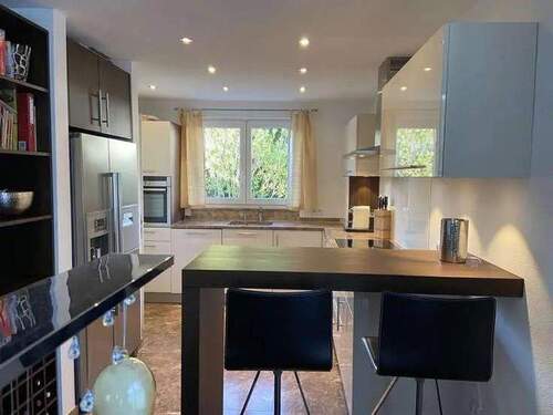 Küche - Doppelhaushälfte mit 191,00 m&sup2; in Planegg zum Kaufen