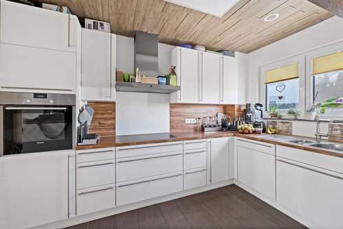 Küche - 4 Zimmer Doppelhaushälfte in Reutlingen