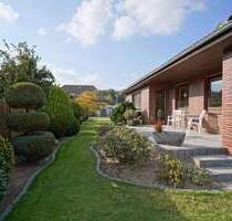 Volksbank Immobilien: Ihr Zuhause auf einer Ebene - Bungalow mit Tiefgarage! - Drangstedt