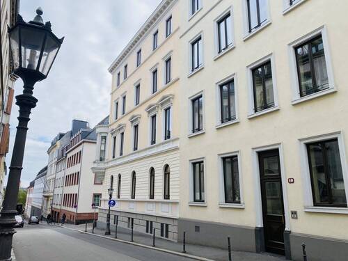 Seitenansicht - 4 Zimmer Terrassenwohnung zum Kaufen in Mainz
