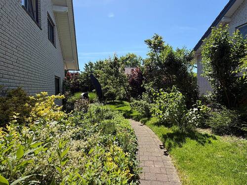Garten - Einfamilienhaus mit 193,00 m&sup2; in Bad Salzuflen zum Kaufen