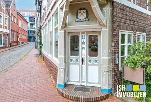 Außenansicht - Stade-Innerstadt! Bürogebäude mit stilvoller Fassade