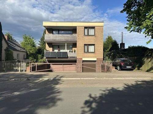 Straßenansicht - 3 Zimmer Etagenwohnung zum Kaufen in Oldenburg