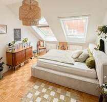 WOHNUNG MIT WEITSICHT Dachgeschoss-Traum mit Loggia und Parkettboden in Gohlis - Leipzig Gohlis-Süd