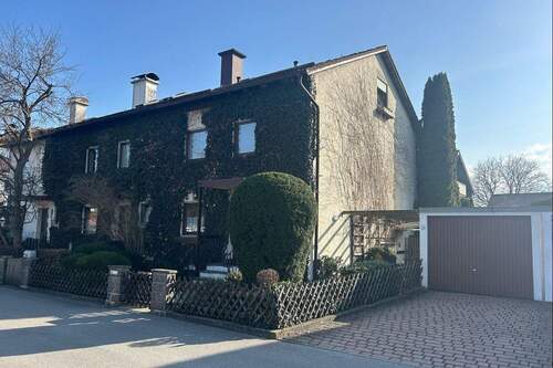 Frontansicht - Charmantes Eigenheim! - 540.000,00&nbsp;EUR Kaufpreis, ca.&nbsp; 132,00&nbsp;m&sup2;&nbsp;Wohnfl&auml;che