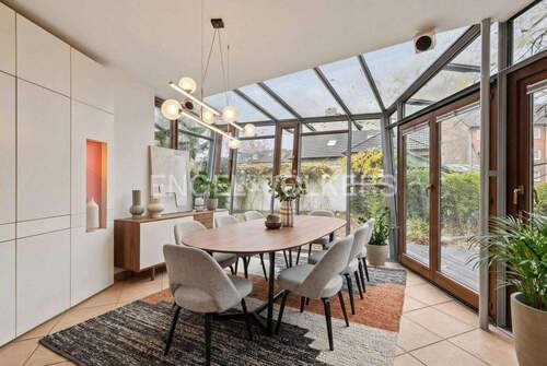 Wintergarten Essbereich digital möbliert - 