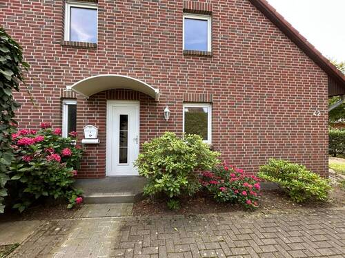 20250808_105153178_iOS - Doppelhaushälfte mit 106,70 m&sup2; in Nienburg zum Kaufen