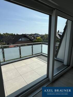 Balkon - 4 Zimmer Etagenwohnung zur Miete in Stuhr