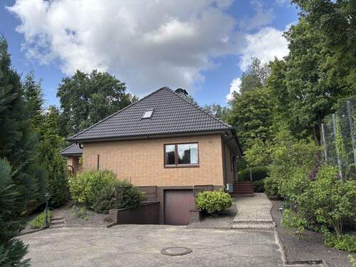 Zufahrt - Einfamilienhaus mit 195,90 m² in Buchholz in der Nordheide / Holm-Seppensen zum Kaufen