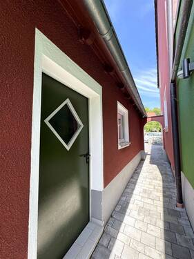 Seiteneingang Garage - 