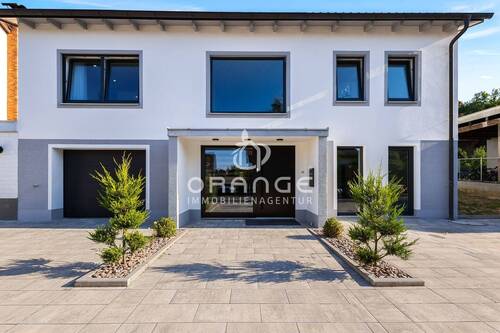 Hausansicht Straßenseite - 