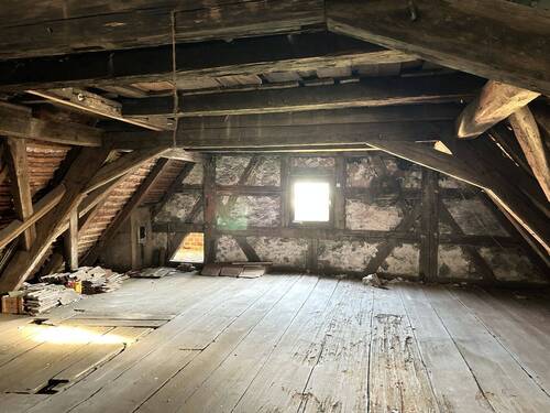 Dachboden mit 2 Ebenen - 