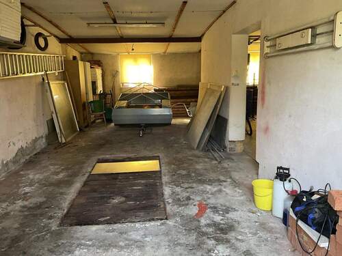 Blick in die Doppelgarage - 