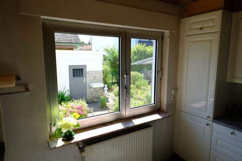 Garten, Seiteneingang Garage - 