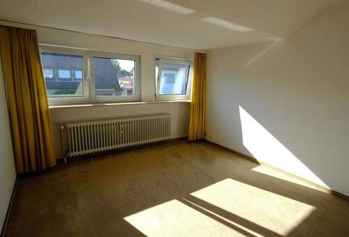 Schlafzimmer 3 Westen OG - 