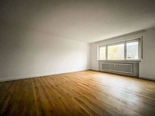 Wohnzimmer - Etagenwohnung mit 75,00 m&sup2; in Calw zur Miete