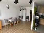 Beispielwohnung 2: offene Küche und Eßbereich - 