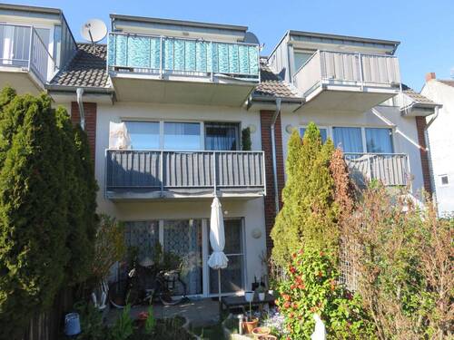 Rückansicht des 6-Familienhauses - 