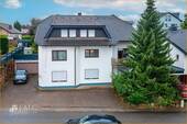 Strassenfront - 