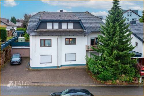 Strassenfront - 