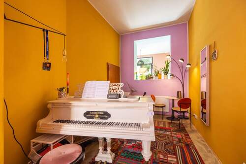 Studio (EG) - 
