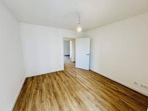 Zimmer 2 - 